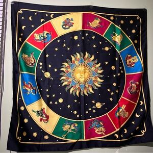 2/25$ 🪽 Sun astrology tapestry scarf